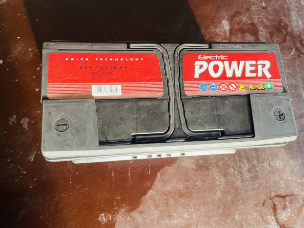 Ind�t� akkumul�tor 100Ah 860A