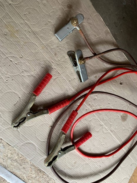 Indit� k�bel (az er�sebb)