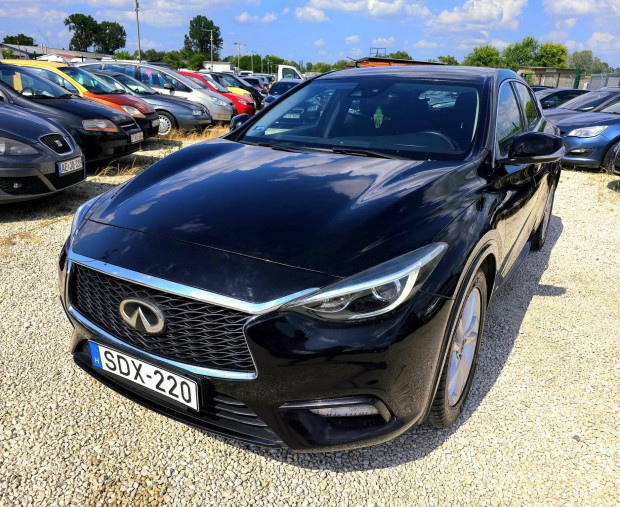 Infiniti Q30 1.5d Premium City Black Automata D...