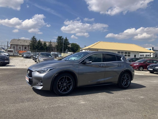 Infiniti Q30 2.0t Sport Tech AWD DCT Garantált...