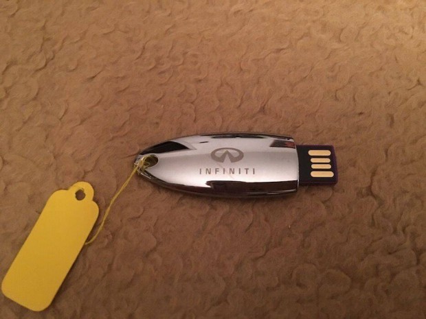 Infiniti elegáns USB pendrive 8 GB