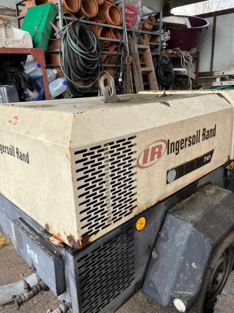 Ingersoll Rand vontathat csavarkompresszor