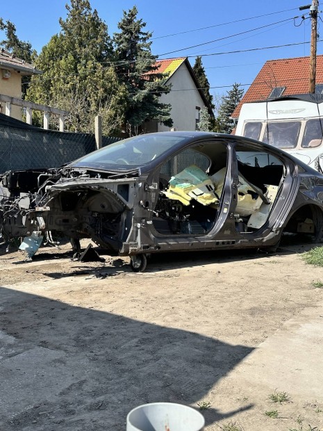 Ingyen elvihet� Jaguar xf 2009 �res v�z