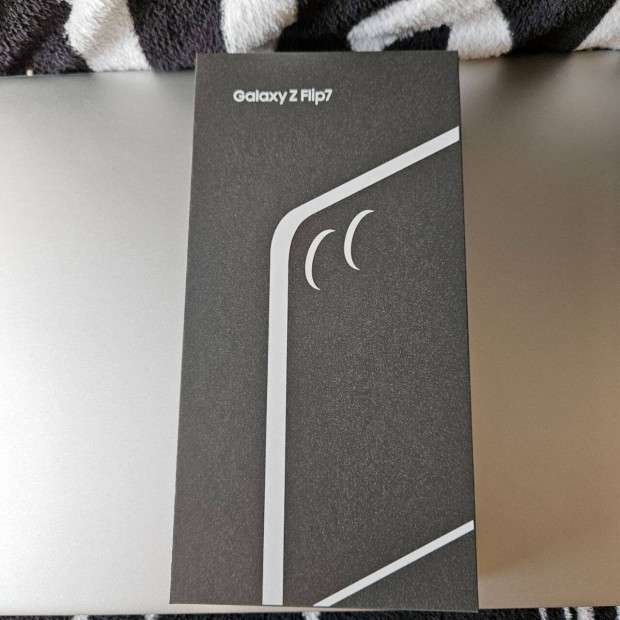 Ingyenes szllts Samsung Z flip 7 512GB 3 v gyri garancia