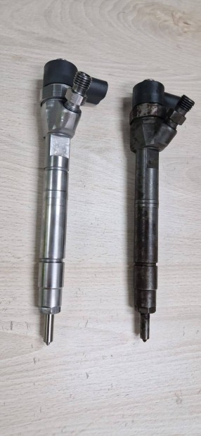 Injektor Volkswagen Jetta III 1.6 TDI Siemens - 03L130277B