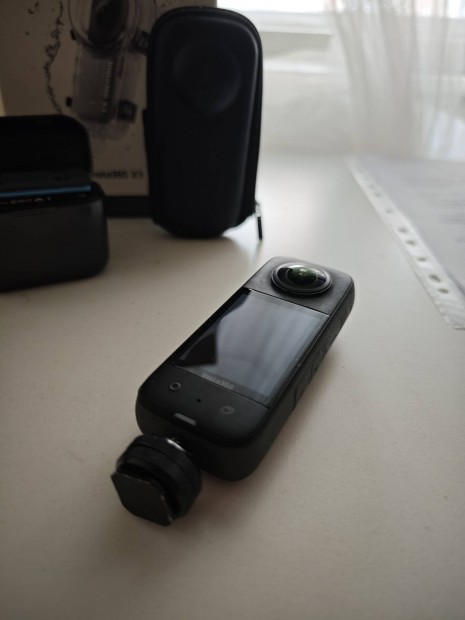 Insta 360 x3 sok kiegészítővel