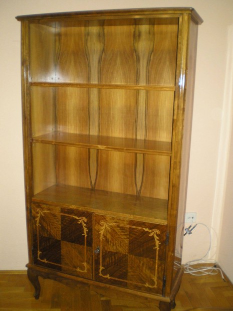 Intarzi�s neobarokk polcos szekr�ny k�nyvszekr�ny m�bizonylattal