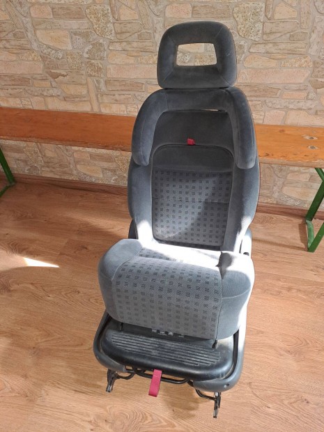 Integr�lt gyerek�l�s