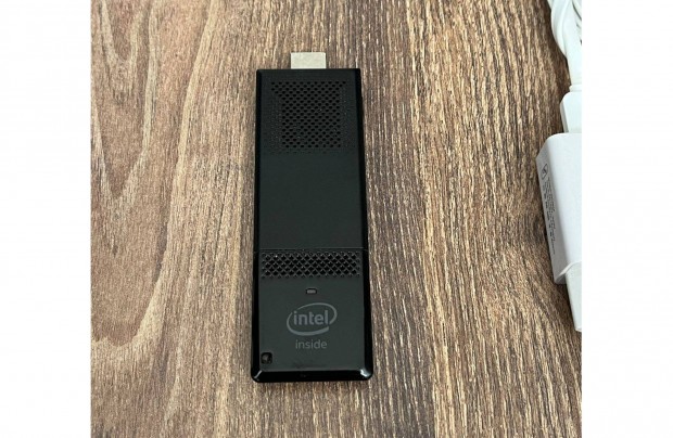 Intel Compute Stick micro PC (Intel Atom, 2Gb RAM, 32GB SSD/emmc)