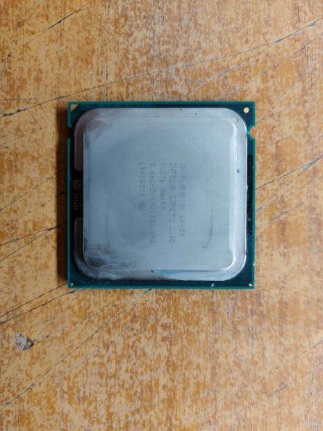 Intel Core2 quad Q8400 4 magos cpu kirusts!