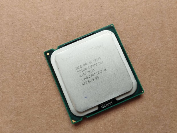 Intel Core 2 Duo E8400 3GHz LGA775 Processzor