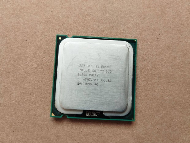 Intel Core 2 Duo E8500 3.16GHz LGA775 Processzor