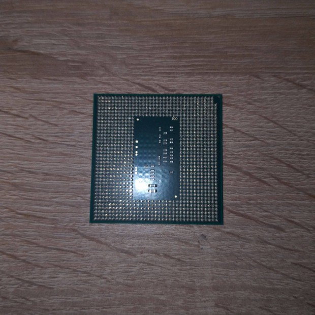 Intel Core i7-4600M (laptopba val)