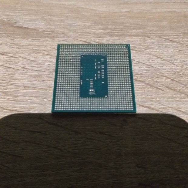 Intel Core i7-4600M (laptopba val)