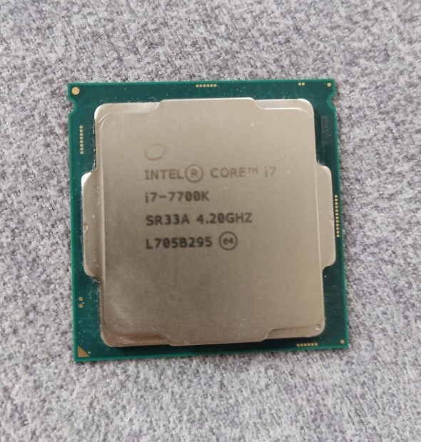 Intel Core i7 7700K processzor elad