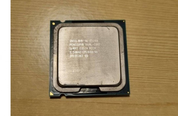 Intel E5200 processzor