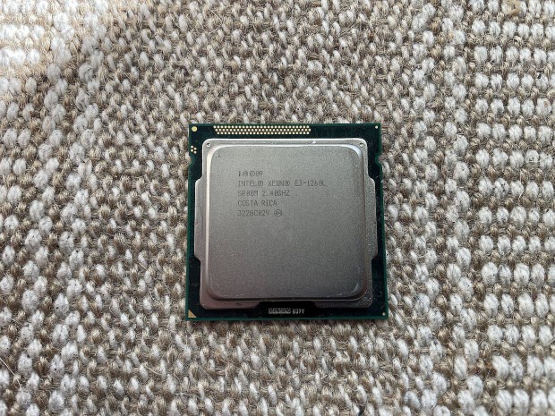 Intel Xeon E3-1260L LGA 1155 processzor