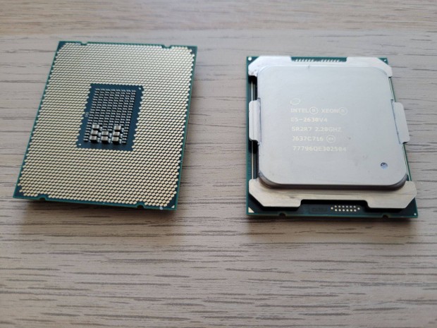 Intel Xeon E5-2630v4 processzor s ht