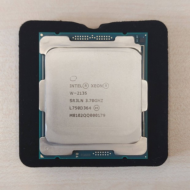 Intel Xeon W-2135 processzor