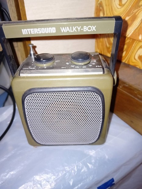 Intersound walky-box 