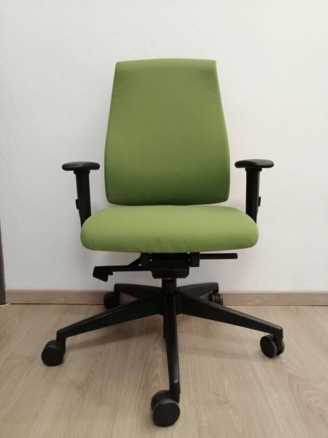 Interstuhl Goal 152G n�met irodai sz�k �t�d �ron! - z�ld