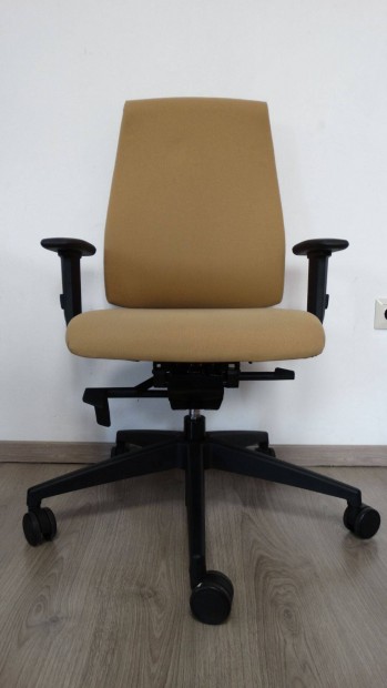 Interstuhl Goal 152G n�met irodai sz�k �t�d �ron - b�zs