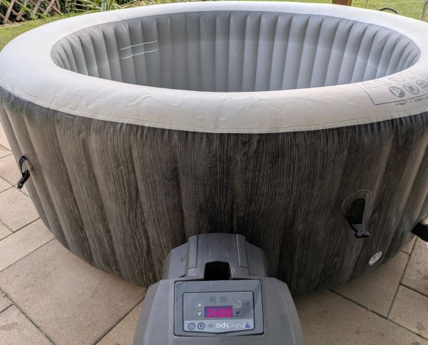 Intex Purespa Greywood Deluxe - felfjhat masszzsmedence elad