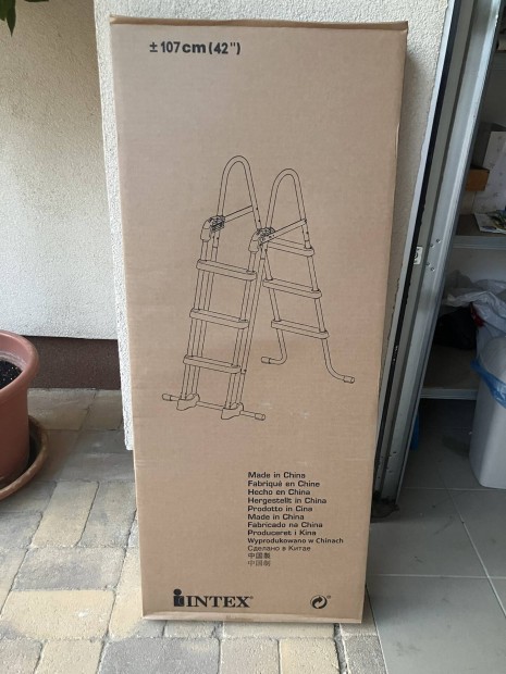 Intex medence létra 107 cm