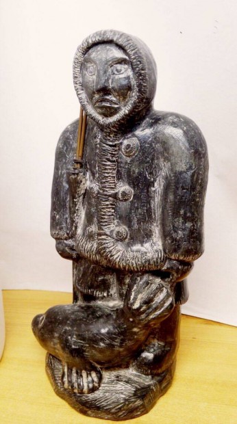Inuit fkavadsz felfegyverkezve, zskmnyval egytt Wolf Original sz