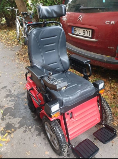 Invacare Elgo elektromos moped, rokkantkocsi csere is