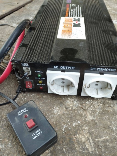 Inverter 12V/240v sinus max 2400W Folyamatos teljesítmény 1,2Kw