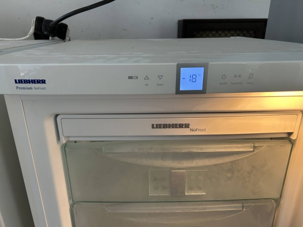 Inverteres Liebherr fagyasztószekrény