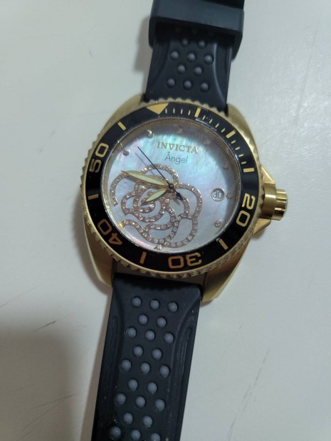 Invicta Angel ra 