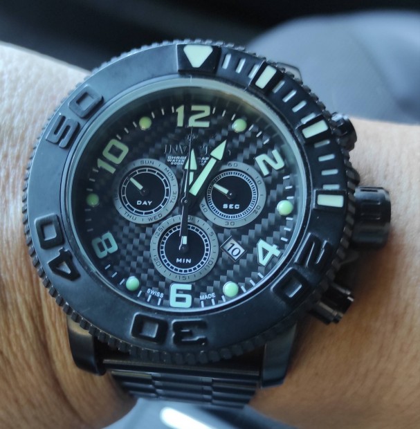 Invicta Sea Hunter 