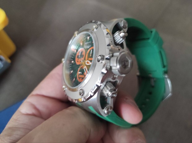 Invicta Subaqua Green