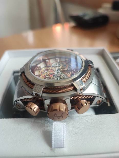 Invicta zeus karra 