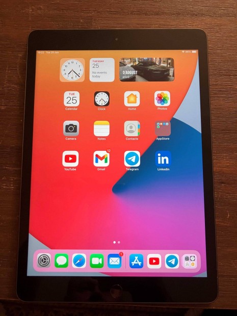 Ipad 8, 32 GB, wi-fi