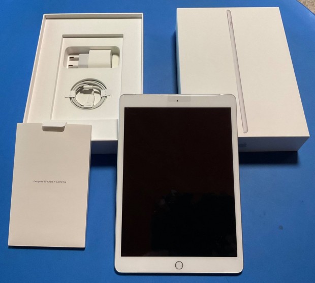 Ipad 8th Wi-Fi + Cellular Model A2429