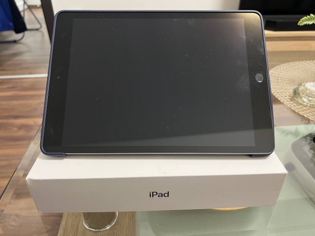 Ipad 8th generation Wi-fi 128Gb