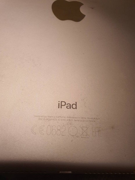 Ipad 9.7 Tokkal, ceruzval,kpernyn szrke pontok 