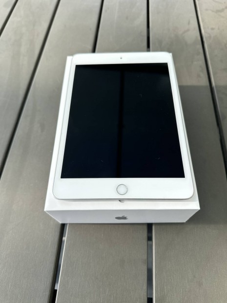 Ipad mini Wi-fi Cellular 256GB Silver,Model A2124 elad Budn! 