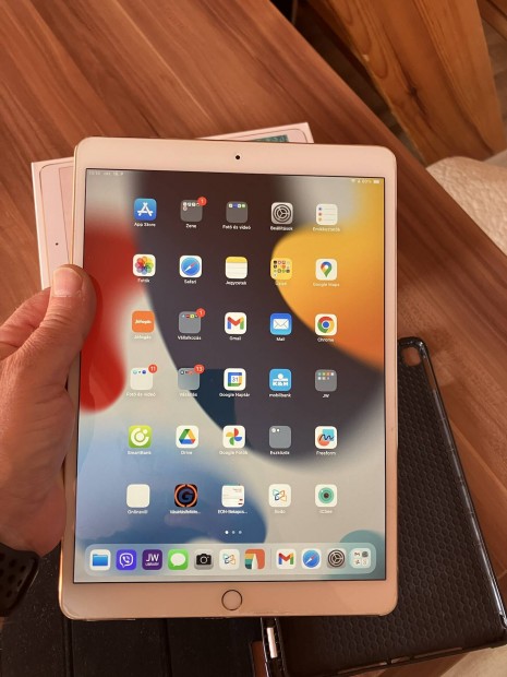 Ipad pro 10,5 256GB kitn llapotban tokkal dobozval elad