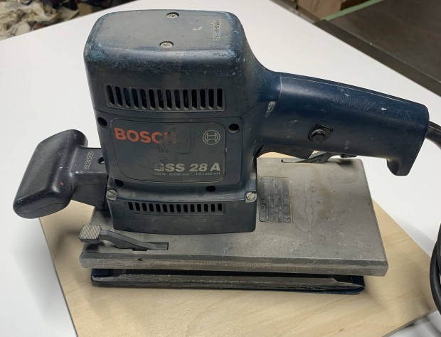 Ipari Bosch Rezg Csiszol GSS 28A