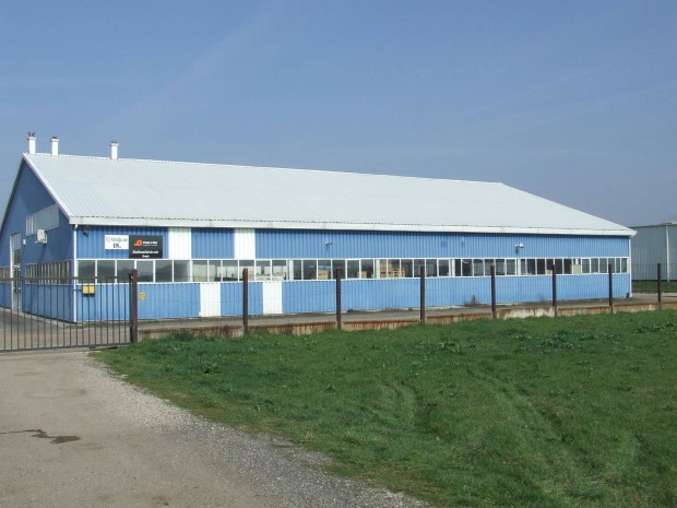 Ipari csarnok kiad�