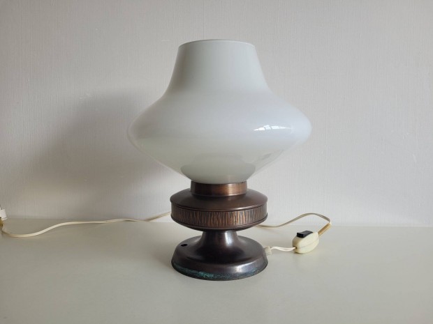 Iparmvszeti retro rz s tejveg lmpa mid century asztali lmpa