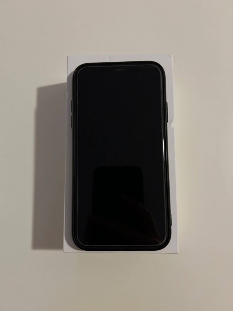 Iphone 11 Fekete 64 GB