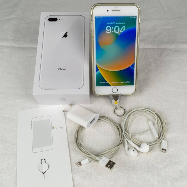 Iphone 8 Plus 64GB 77% fggetlen, els tulaj, Silver