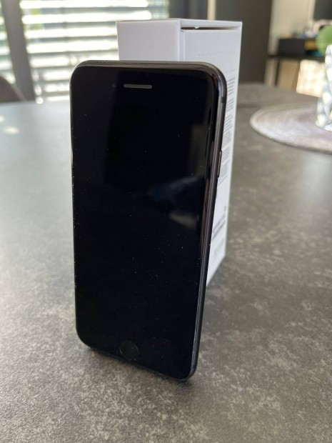 Iphone SE (2nd generation) 256 GB Black, 89% akkuval