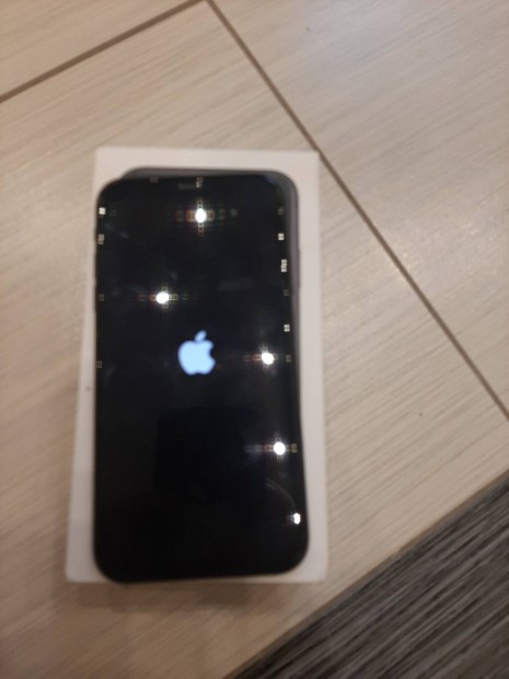 Iphone XR 64 GB krtyafggetlen.