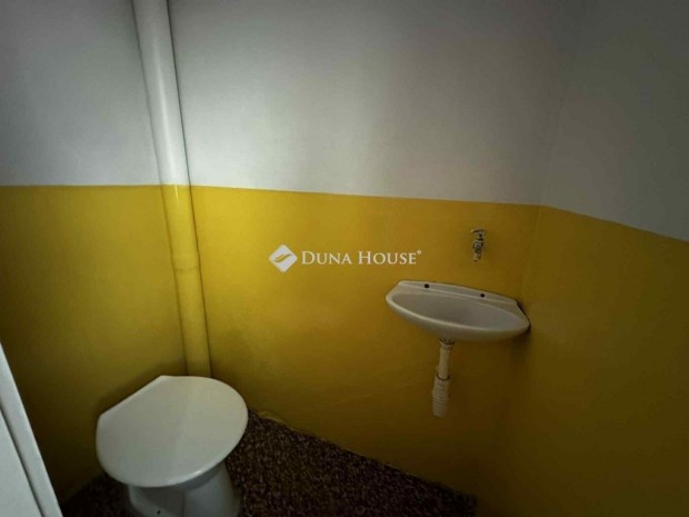 Iregszemcsei elad� 200 nm-es h�z